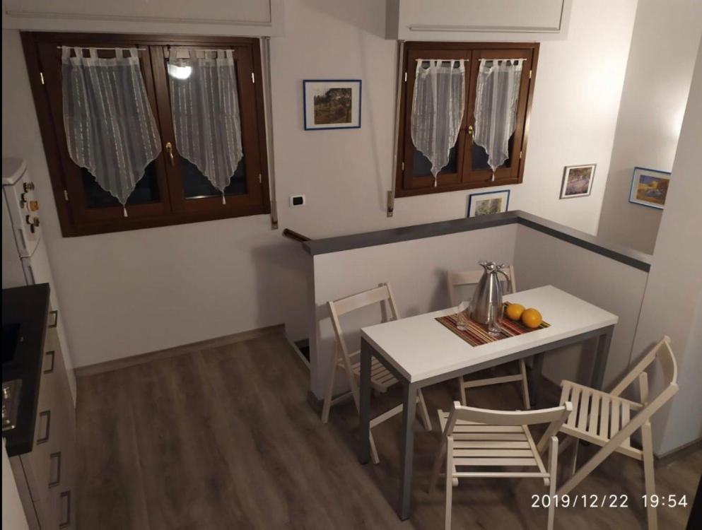 Appartamento in villa con giardino a 300m dal Lago Maggiore Castelletto sopra Ticino Esterno foto
